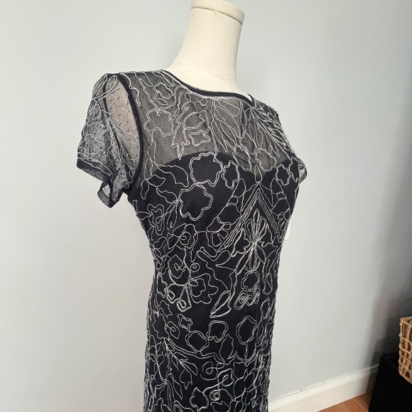 JS Collections Navy Silver Long Formal Shortsleeve Dress- Size 8- Mom of Bride - Picture 4 of 13